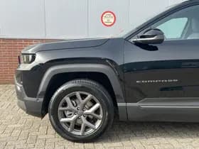 Jeep Compass 1.2 e-Hybrid First Edition | Pano | Premium Pack | Convenience thumbnail 9