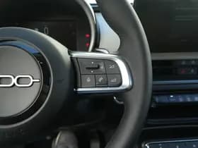 Fiat 600e La Prima 54 kWh | Navi | Camera | Carplay | 18" thumbnail 26