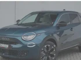 Fiat 600 1.2 Hybrid 145 PK La Prima | Navi | Camera | Carplay VERKOCHT