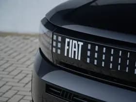 Fiat Grande Panda 1.2 Hybrid 100 PK La Prima | Navi | Camera | Carplay thumbnail 4