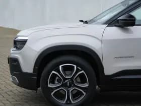 Jeep Avenger Altitude 54kWh | Leder | Camera | Winter | Navi | 18" thumbnail 6