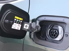 Jeep Compass 4xe 240 PK Hybrid North Star | Pano | Safety | Winter | 18" thumbnail 34