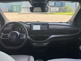 Fiat 500e Giorgio Armani Edition 42 kWh | LED | JBL | Limited Edition thumbnail 17