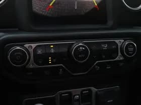 Jeep Wrangler Unlimited 4xe 380 PK Sahara | Leder | Soft Top | Camera | 18" thumbnail 20