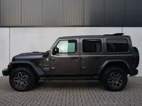 Jeep Wrangler Unlimited 4xe 380 PK Sahara | Leder | Soft Top | Camera | 18" thumbnail 8