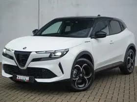 Alfa Romeo Junior 1.2 Turbo 136 PK Ibrida Speciale | Techno | Pano | Direct Leverb thumbnail 2