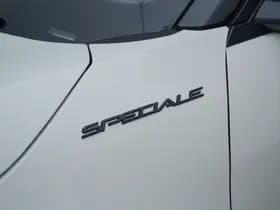 Alfa Romeo Junior 1.2 Turbo 136 PK Ibrida Speciale | Techno | Pano | Direct Leverb thumbnail 7