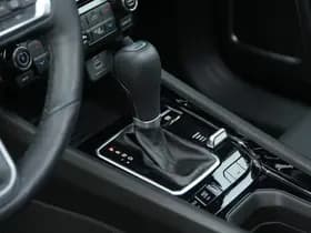 Jeep Compass 4xe 240 PK Hybride Summit | Pano | Premium | LED | Winter | 19" thumbnail 13