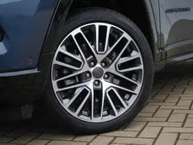 Jeep Compass 4xe 240 PK Hybrid Summit | Pano | Safety | 360cam | 19" thumbnail 3