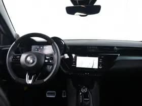 Alfa Romeo Junior Veloce 54 kWh 280 PK | Sport Pack | Techno Pack | 20" thumbnail 14