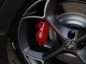 Alfa Romeo Junior Veloce 54 kWh 280 PK | Sport Pack | Techno Pack | 20" thumbnail 4