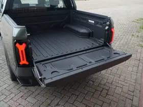 KGM Musso EV 80,6 kWh Titanium Amazonia Green direct leverbaar thumbnail 13