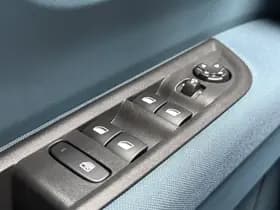 Jeep Avenger 1.2 e-Hybrid Summit | Navi | JBL | Camera | Winter | 18" thumbnail 10