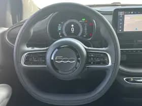 Fiat 500e Giorgio Armani Edition 42 kWh | LED | JBL | Limited Edition thumbnail 14