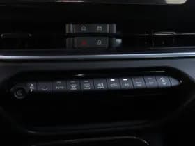 Abarth 600e Turismo 54 kWh | Sabelt | Boek nu uw proefrit! thumbnail 23