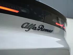 Alfa Romeo Junior 1.2 Turbo 136 PK Ibrida Speciale | Techno | Direct Leverbaar thumbnail 19