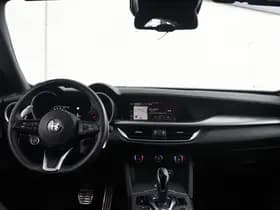 Alfa Romeo Stelvio 2.0 Turbo 280 PK AWD Veloce | Navi | Harman | Driver | BTW | 20" thumbnail 12