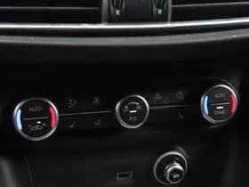 Alfa Romeo Stelvio 2.0 Turbo 280 PK AWD Veloce | Navi | Harman | Driver | BTW | 20" thumbnail 19