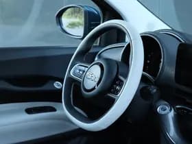 Fiat 500e La Prima 42 kWh | Pano | Technology | Winter | BTW | 17" thumbnail 18
