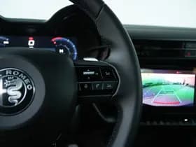 Alfa Romeo Junior 1.2 Turbo 136 PK Ibrida Speciale | Pano | Techno | Direct Leverb VERKOCHT thumbnail 22