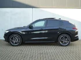 Alfa Romeo Stelvio thumbnail 11