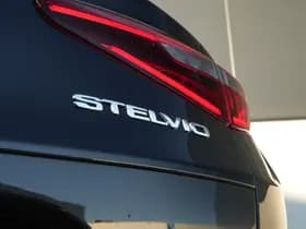 Alfa Romeo Stelvio thumbnail 16