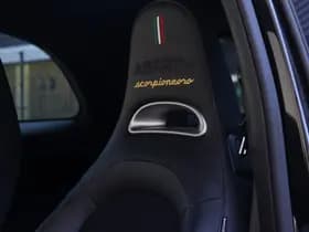 Abarth 500 595 1.4 T-Jet 165 PK Turbo Scorpione Oro | 1 of 2000 | 17" thumbnail 18