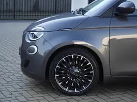 Fiat 500e Icon 42KWH | LED | Pano | Camera | Navi | Carplay | 17" thumbnail 7