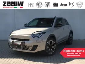Fiat 600e La Prima 54 kWh | Navi | Camera | Carplay | 18"