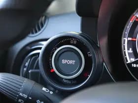 Abarth 595 1.4 T-Jet 165 PK Turbo Scorpione Oro | 1 of 2000 | 17" thumbnail 28