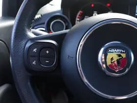 Abarth 595 1.4 T-Jet 165 PK Turbo Scorpione Oro | 1 of 2000 | 17" thumbnail 29