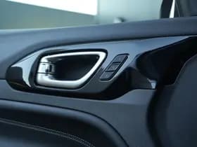 Jeep Compass 4xe 240 PK Hybrid S | Leder | Navi | Winter | 360Cam | 19" thumbnail 14