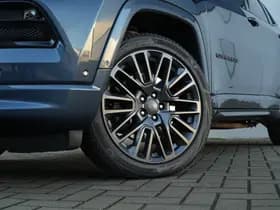 Jeep Compass 4xe 240 PK Hybrid S | Leder | Navi | Winter | 360Cam | 19" thumbnail 3