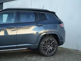 Jeep Compass 4xe 240 PK Hybrid S | Leder | Navi | Winter | 360Cam | 19" thumbnail 9