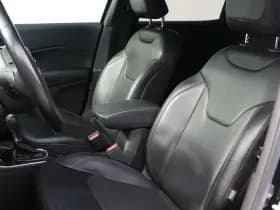 Jeep Compass 4xe 240 PK Hybrid S | Leder | Navi | Winter | Camera | Trekhaak VERKOCHT thumbnail 3