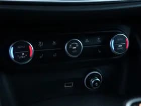 Alfa Romeo Stelvio thumbnail 13