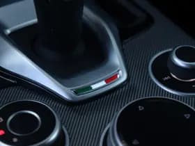 Alfa Romeo Stelvio thumbnail 15