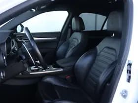 Alfa Romeo Stelvio thumbnail 3