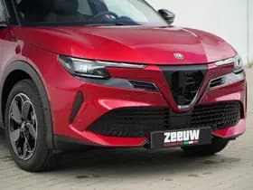 Alfa Romeo Junior Elettrica Speciale 54 kWh | Pano | Techno | 18" thumbnail 15