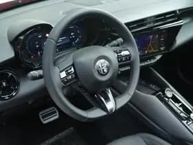 Alfa Romeo Junior Elettrica Speciale 54 kWh | Pano | Techno | 18" thumbnail 28