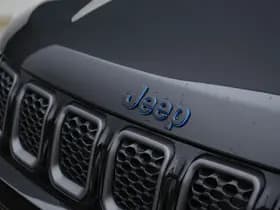 Jeep Compass 4xe 240 PK Hybrid S | Leder | Navi | Winter | Cam | 19" thumbnail 3