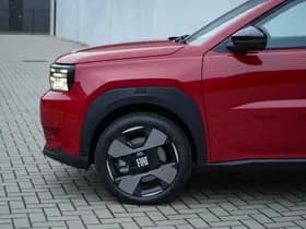 Fiat Grande Panda La Prima 44 kWh | Carplay | Camera | Winter | Cruise thumbnail 13