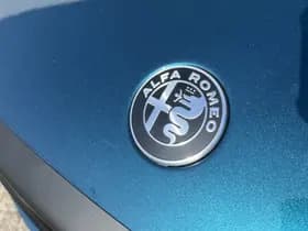 Alfa Romeo Junior 1.2 Turbo 136 PK Ibrida Speciale | Techno | Camera | 18" thumbnail 4