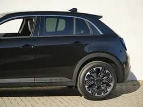 Fiat 600e La Prima 54 kWh | Navi | Camera | Carplay | 18" thumbnail 10