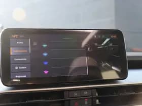 Jeep Avenger 1.2 e-Hybrid Summit | Leder | Navi | JBL | Camera | Winter | 18" thumbnail 31