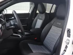 Jeep Avenger 1.2T 136 PK 4xe Overland | Infotainment | Winter | Convenience thumbnail 9