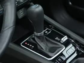 Jeep Compass 4xe 240 PK Hybride Summit | Pano | Premium | LED | Winter | 19" thumbnail 13