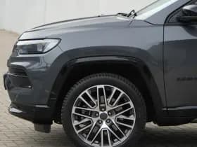 Jeep Compass 4xe 240 PK Hybride Summit | Pano | Premium | LED | Winter | 19" thumbnail 7