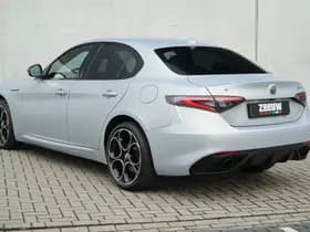 Alfa Romeo Giulia 2.0 Turbo 280 PK Competizione Q4 AWD | Harman | Veloce | 19" thumbnail 25