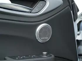 Alfa Romeo Giulia 2.0 Turbo 280 PK Competizione Q4 AWD | Harman | Veloce | 19" thumbnail 31